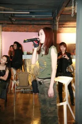 和游戏女王“SASA”亲密接触，M—PARTY全程纪录