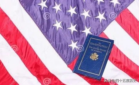 奥巴马这么年轻,为什么不复出竞选2020年的美国总统呢?