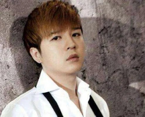 SJ成员“神童”确诊新冠肺炎，目前他的身体状况如何？