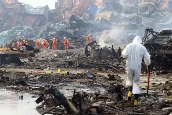 8.12天津滨海爆炸事故，当时的救火行动持续了多久？