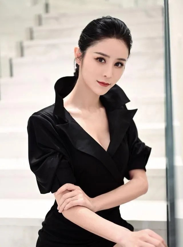 林峰女友张馨月黑历史