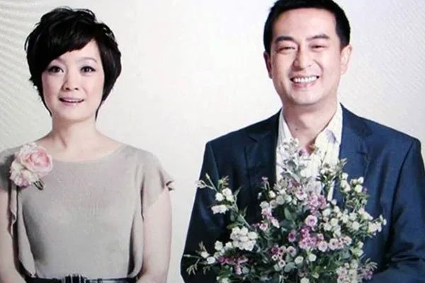 张嘉译现任妻子王海燕照片 很少是提起自己的前妻
