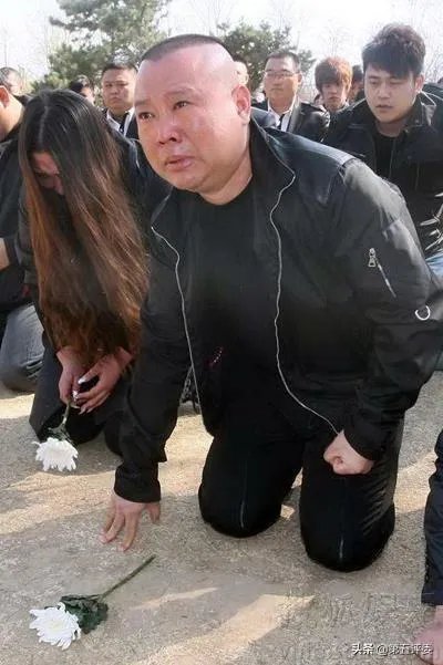 郭德纲拜师侯耀文先生十五周年纪念演出,石富宽、侯震、杨进明等悉数参加,你怎么评价?