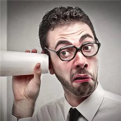耳朵外形看出男人健康状况