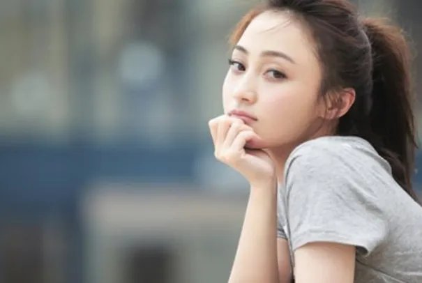 姚笛所保留的与文章合影称“嫁人就应该嫁这样的”,她想表达些什么?