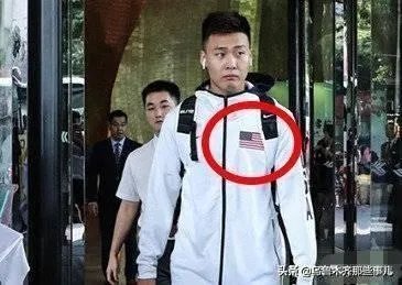 央视公开批评了中国男篮2人（周琦和李楠），并直言：和顶级球队差太多，你怎么看？