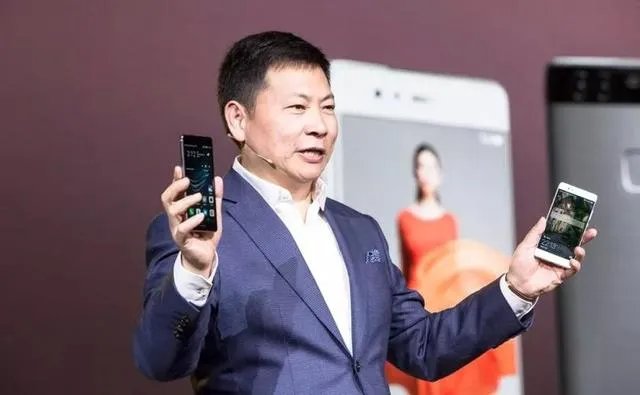 华为提前发年终奖,任正非说钱给多了,不是人才也变成人才,对此你怎么看?
