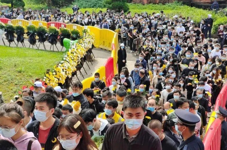 袁隆平院士遗体送别仪式上,哪些细节值得关注?