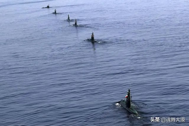 现在的伊拉克海军实力与伊朗海军可以较量嘛？你怎么看？