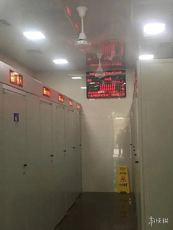 上海建无性别公厕解决女性排队问题 男女同厕好尴尬