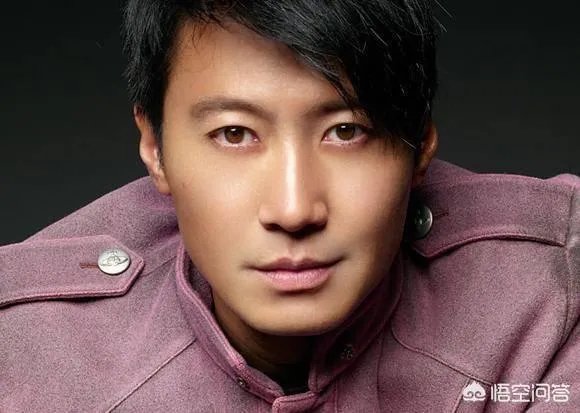 如何看待黎明在社交媒体大方宣布当爸喜讯之事？