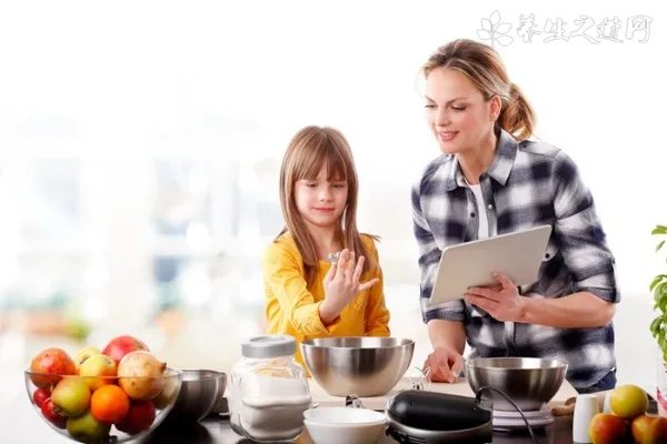 秋季排毒养颜食谱