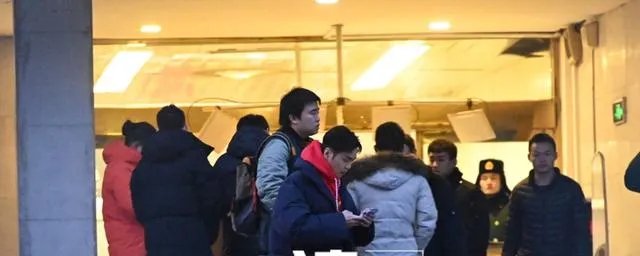 今年有哪些明星可能要参加央视春晚表演语言类节目？