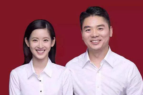 网传章泽天和刘强东已离婚，是否确有此事？