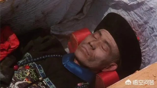 为什么电影电视中的僵尸都是清朝的而没有其他朝代的？