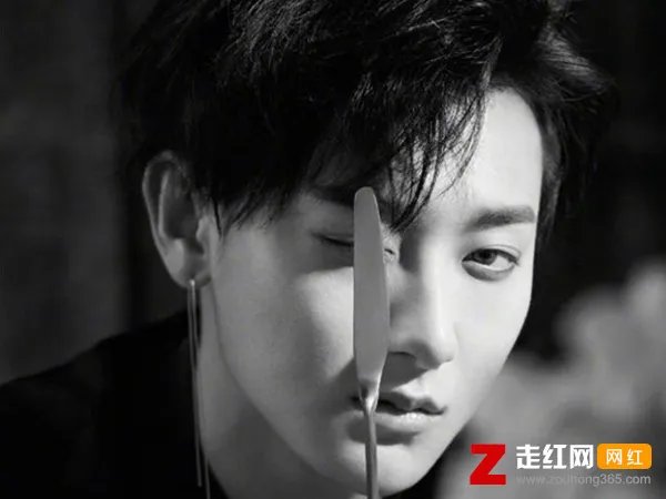黄子韬避孕套事件是真的吗，起底黄子韬419事件黑料始末