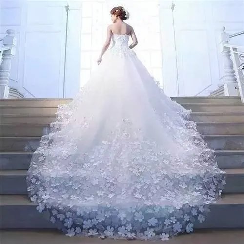 北京婚纱租赁店排名 如何选择婚纱礼服店