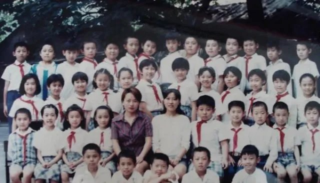 人肉无罪！度娘刘冬素颜及前男友亲密照遭曝光