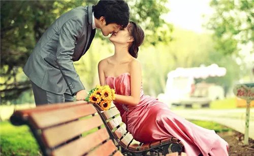 上海婚纱照一般多少钱 上海婚纱照哪家拍的好