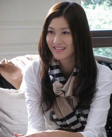 李彩桦风流照片曝光 因做告模特而被发觉出道