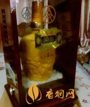 五粮液富贵百年酒：传奇的中国美酒