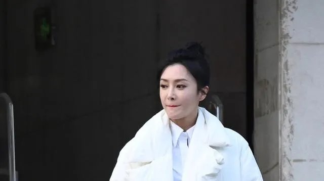 今年有哪些明星可能要参加央视春晚表演语言类节目？