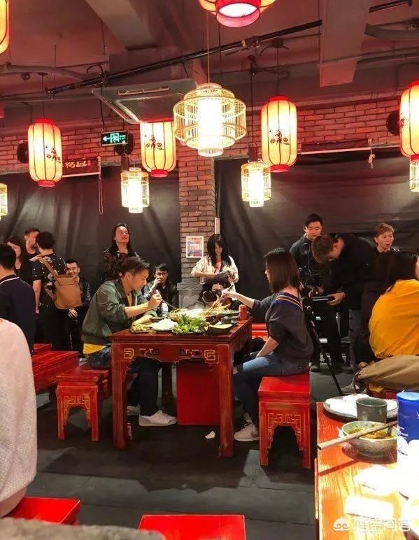 四川比较出名的明星有哪些?他们是不是都喜欢打麻将吃火锅?