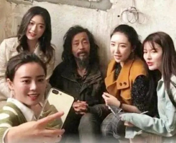 北大毕业的高材生姚远,消失了12年当流浪汉,他的现状如何了?