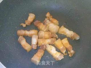 鹌鹑蛋红烧肉