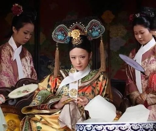 《甄嬛传》里,华妃怀孕的时候,雍正还不是皇上,那他为什么不让华妃有孩子?