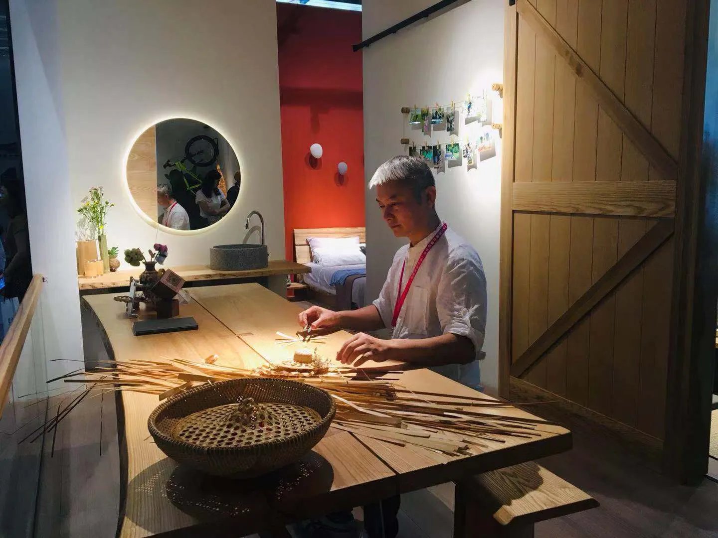 家具展上看家具:那些活色生香的家具们