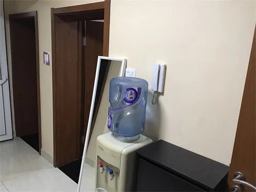饮水机里面漏水怎么回事