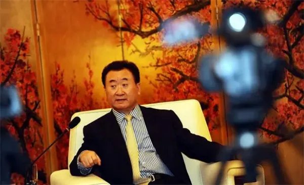 王健林动荡30天 王健林做了什么事