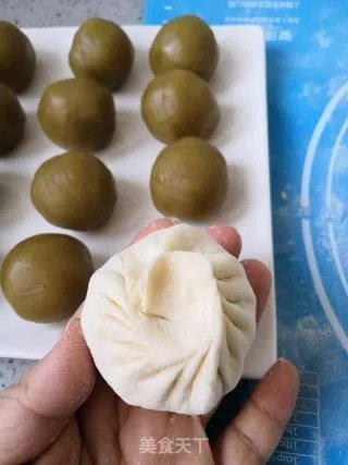 莲蓉包
