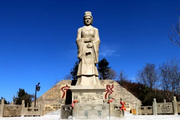 孟姜女姓什么