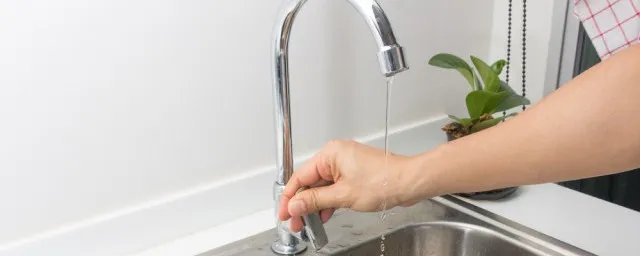轻水是什么意思