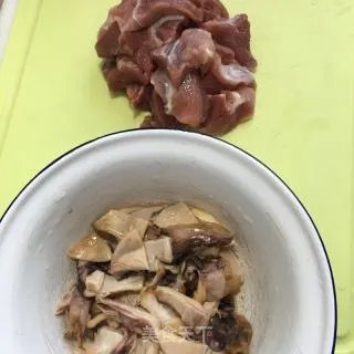 墨鱼干煲瘦肉
