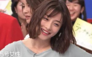 圆脸不适合什么发型?圆脸妹纸千万别留这三种发型
