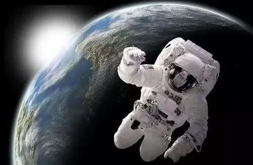 航天员太空要度过半年的时光,他们过年会吃饺子吗?