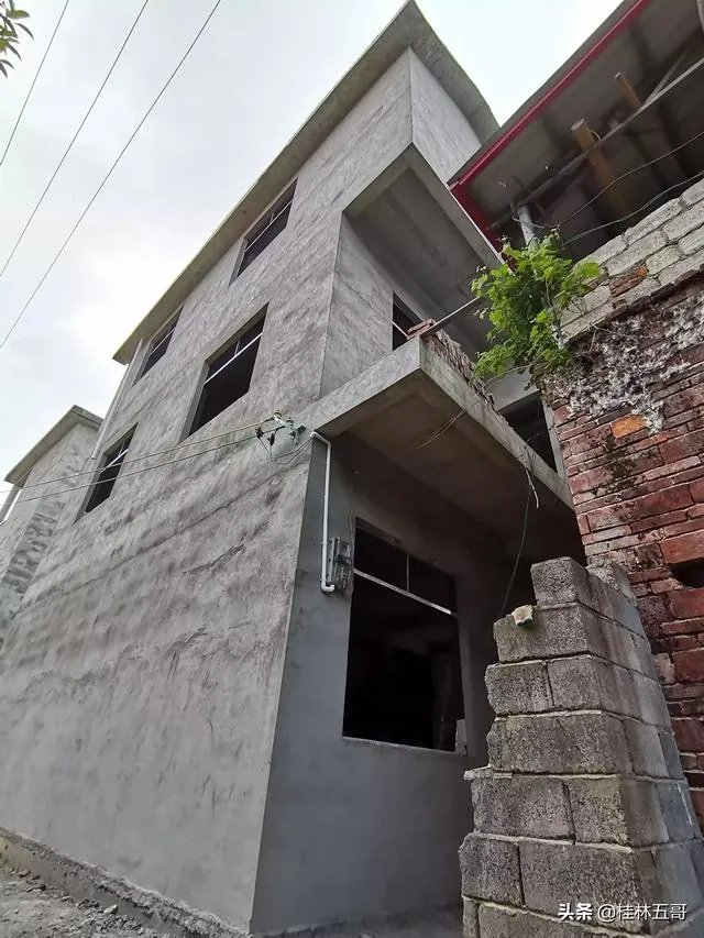 如何用15万建设和装修一座两层的农村自建房?