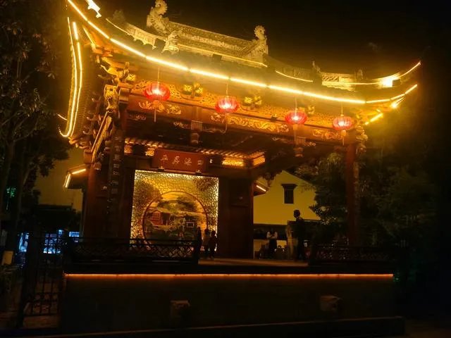 同里古镇好玩么?