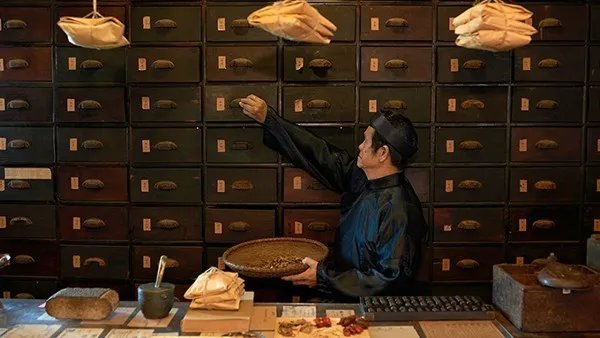 洋槐蜂蜜的功效与作用 洋槐蜂蜜营养价值有哪些
