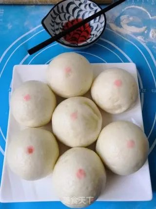 莲蓉包