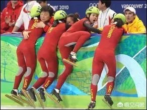 2010冬奥会短道速滑领奖台上张会怎么脸上有纱布?