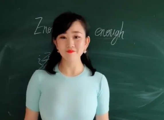 work on和work out的区别？