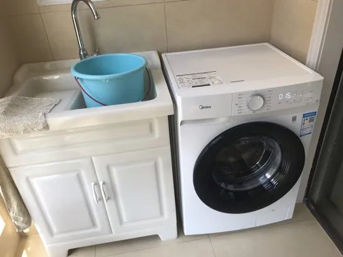 怎样清理洗衣机里面的脏东西