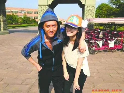 倪妮的胸都露出来了! 大尺度艳照网上曝光