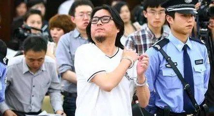 从公知到公敌高晓松到底得罪了谁？