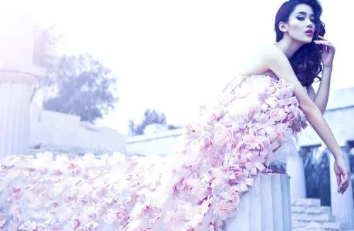 粉色婚纱代表什么 黑色婚纱很不吉利吗