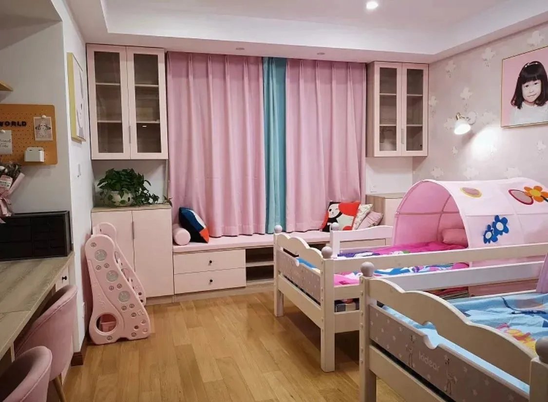 相比上下铺,双人床的儿童房,更安全宽敞!